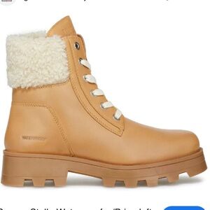 NWT Cougar Stella Waterproof w/Primoloft